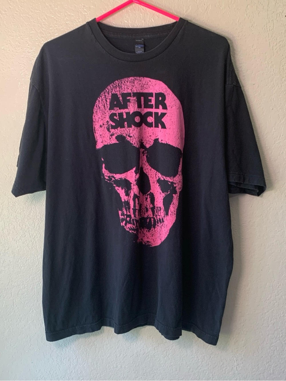 Vintage Rare Aftershock Pink Skull 2010 Music Festival Tee Size XXL